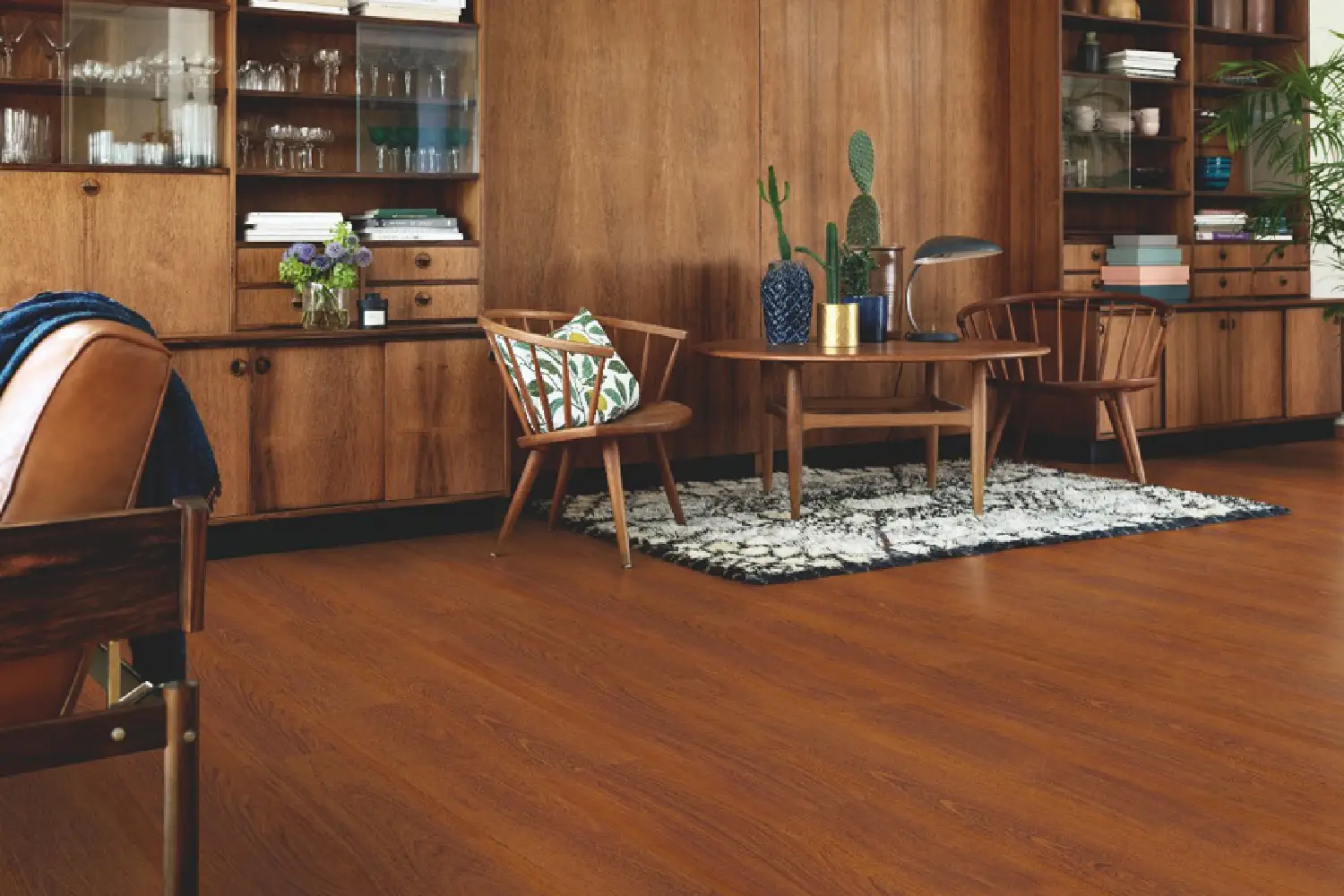 Antique Laminate Flooring - Image 6